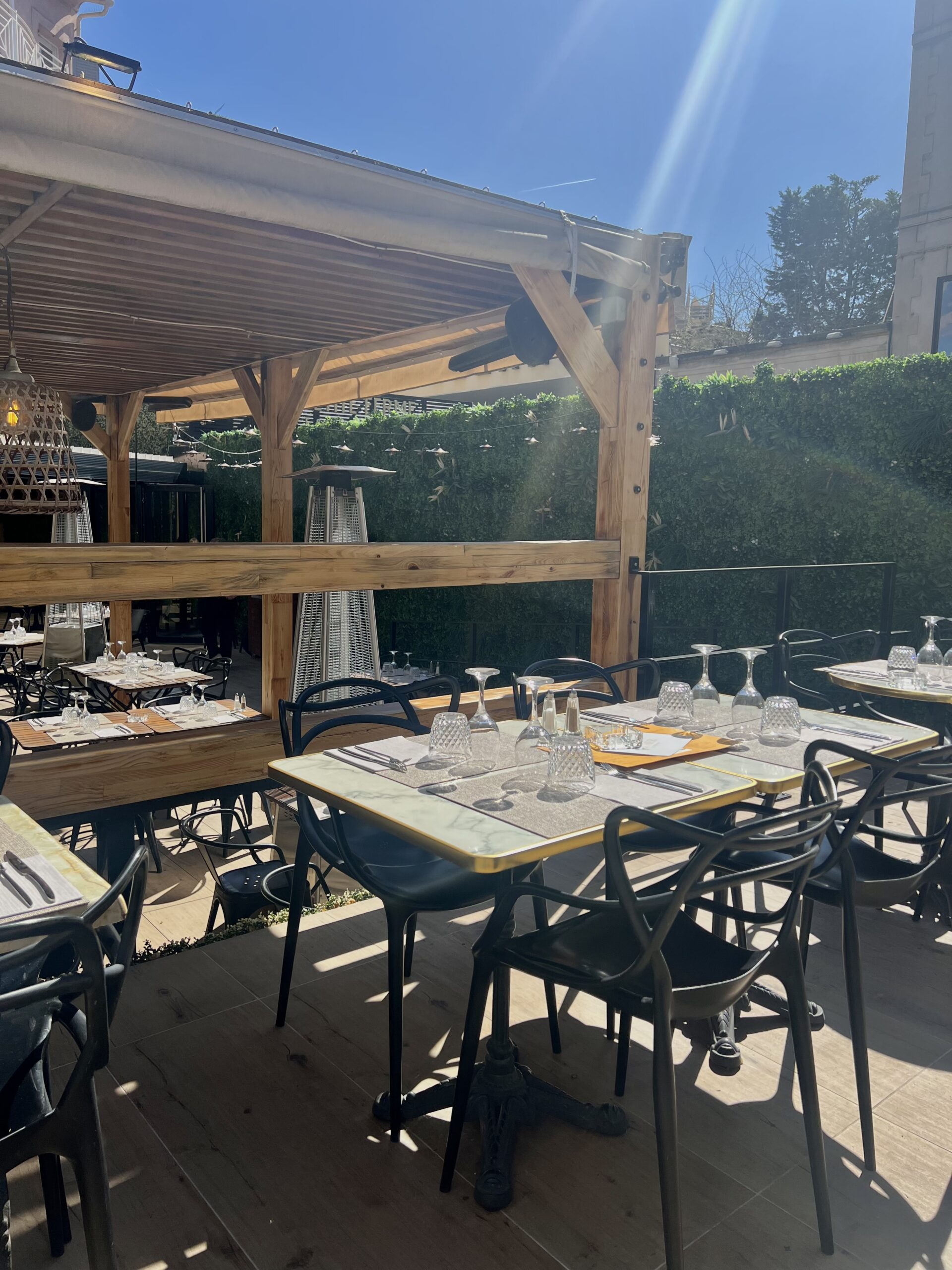 Restaurant La Mer – ambiance méditerranéenne à Aix-en-Provence